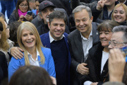 Kicillof, Magario y Cascallares entregaron escrituras e inauguraron una sucursal del Banco Provincia