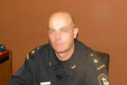 El oscuro pasado de un ex policía acusado de acribillar a dos personas