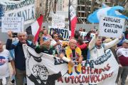 “Vamos a seguir peleando donde sea”: los jubilados resisten el ajuste y la represión
