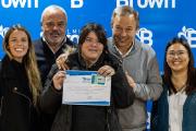 Un centenar de vecinos que trabajan en comedores y merenderos recibieron carnets de manipulación de alimentos