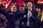 La pelea es a los gritos en la octava: Milei mete miedo y el peronismo le reza a san Alak