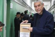 Ferraresi votó en Avellaneda y llamó a defender la democracia