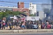 Protesta y corte frente a la Municipalidad de Lanús
