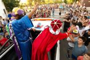 Los Reyes llegan a Almirante Brown con una caravana mágica