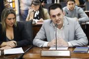 Moroni presentó dos proyectos: avanza el de maltrato animal, trapitos afuera