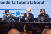 Walter Correa arma con gremios un plan productivo pensando en Kicillof 2027