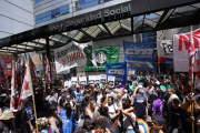 La vigencia de los convenios colectivos, la primera batalla contra la reforma laboral libertaria