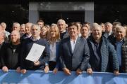 Los alcaldes axelistas vuelven a la carga con la reelección indefinida