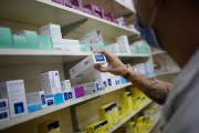 Nueva puja por el mercado de medicamentos: los grandes capitales versus el modelo sanitario