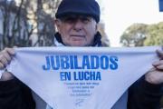 Jubilados advierten que la pérdida de ingresos y los recortes en salud agravan su situación
