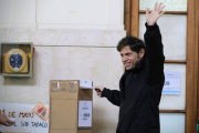 Una tapa trucha: Kicillof, la estafa y la guerra Clarín - Tapia