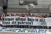 Con la amenaza de una reforma de su convenio colectivo, estatales nacional vuelven a la paritaria