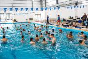 Más de 750 vecinos acuden al Natatorio y Polideportivo de Calzada