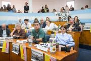 LLA reclamó por los baches y el oficialismo le recordó su rechazo al Presupuesto 2026