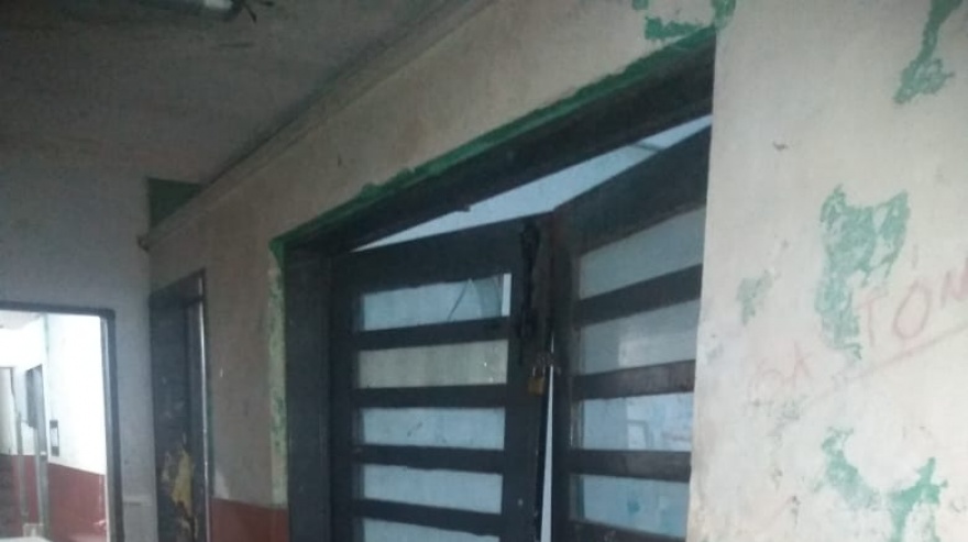 Burzaco: destrozos en el techo de un club por el temporal