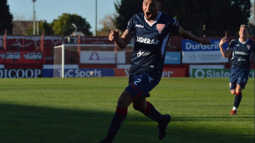 PRIMERA B: VICTORIA DE LOS ANDES PARA ACERCARSE A LA PUNTA