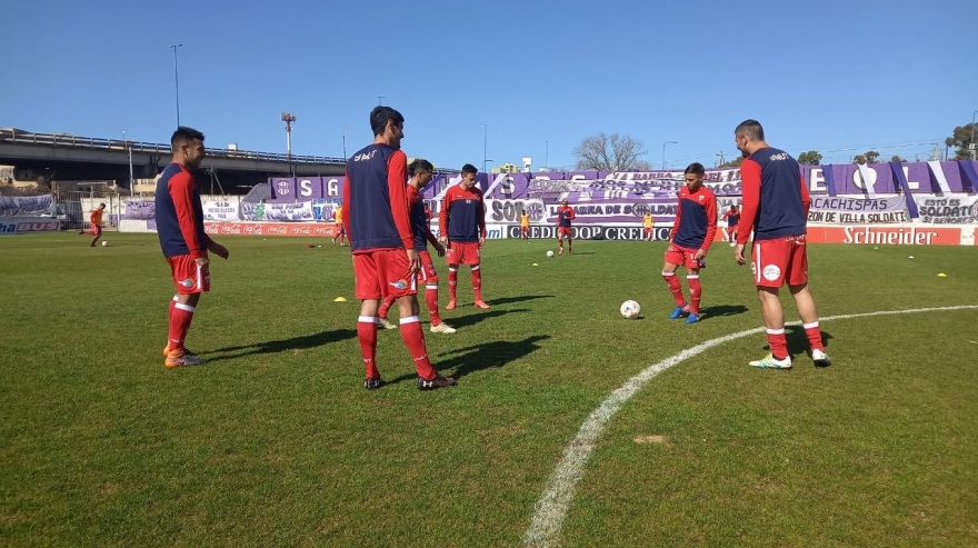 Talleres visitó a Sacachispas