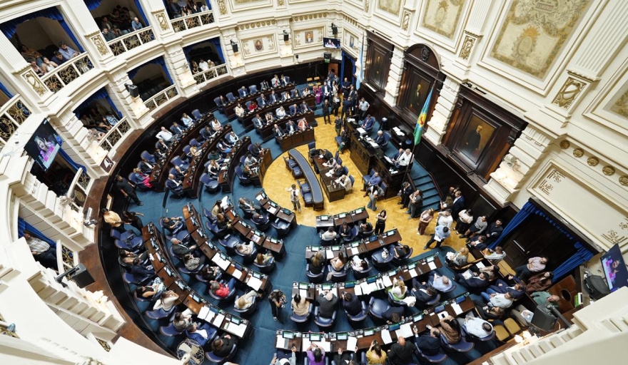 La reelección indefinida de intendentes, la BUP y autonomías municipales en el centro de la agenda legislativa