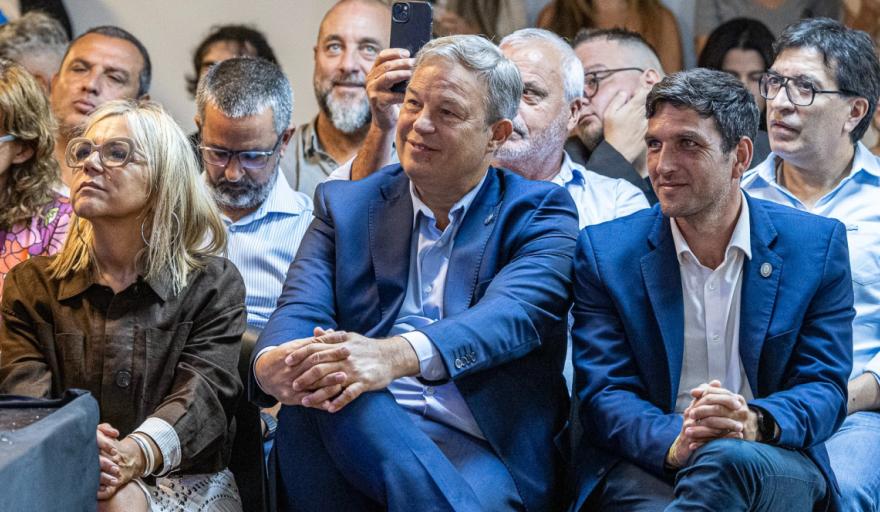 Cascallares apuntó contra Milei por el ajuste y habló de un superávit “mentiroso”