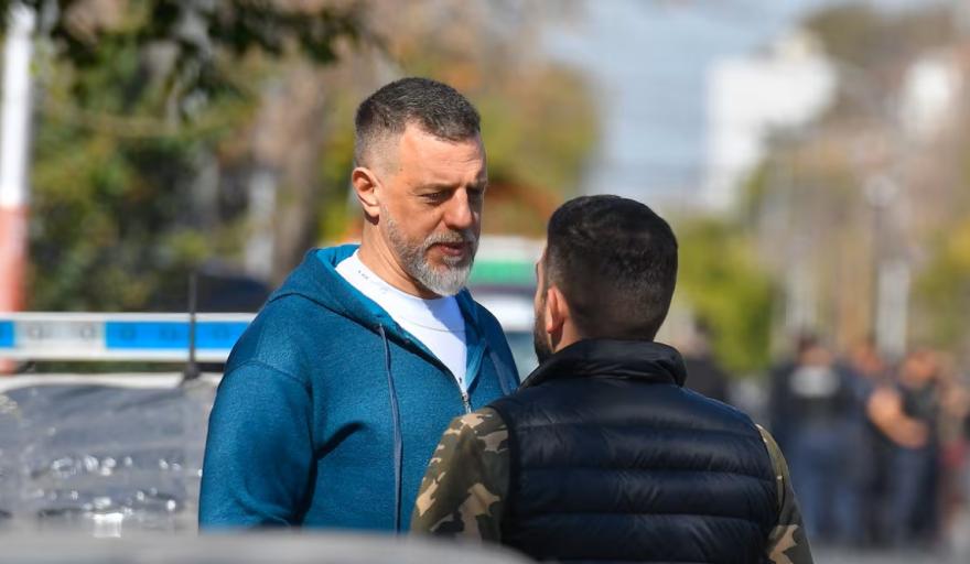 El dos de la SIDE vuelve a Lanús por el sector privado, pero todo acto de un candidato es político